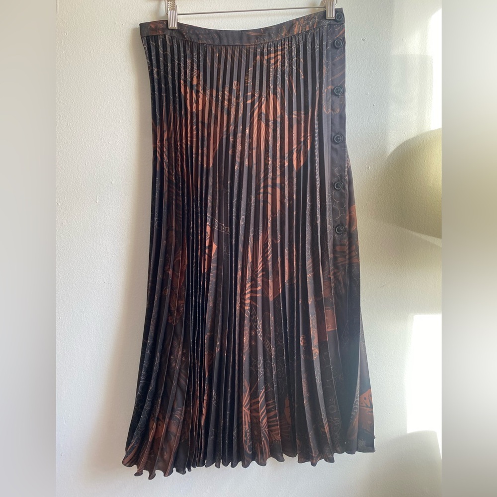 Seventy A-Line Skirt with Black and Orange Floral Pattern